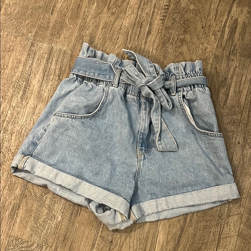 High-Waisted Shorts With Belt Zara Jeans
